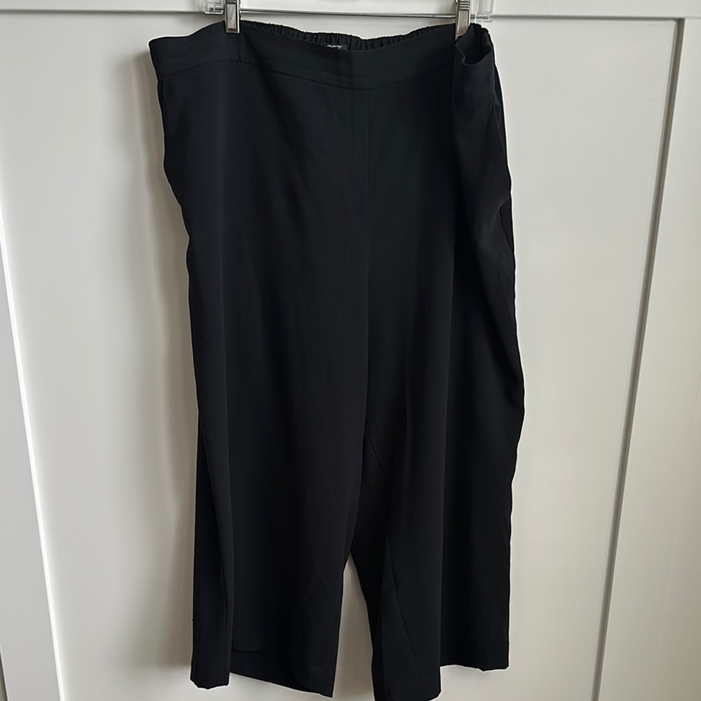 Loft Plus Chic Cropped Black Pull-on Wide-Leg Pants, 20